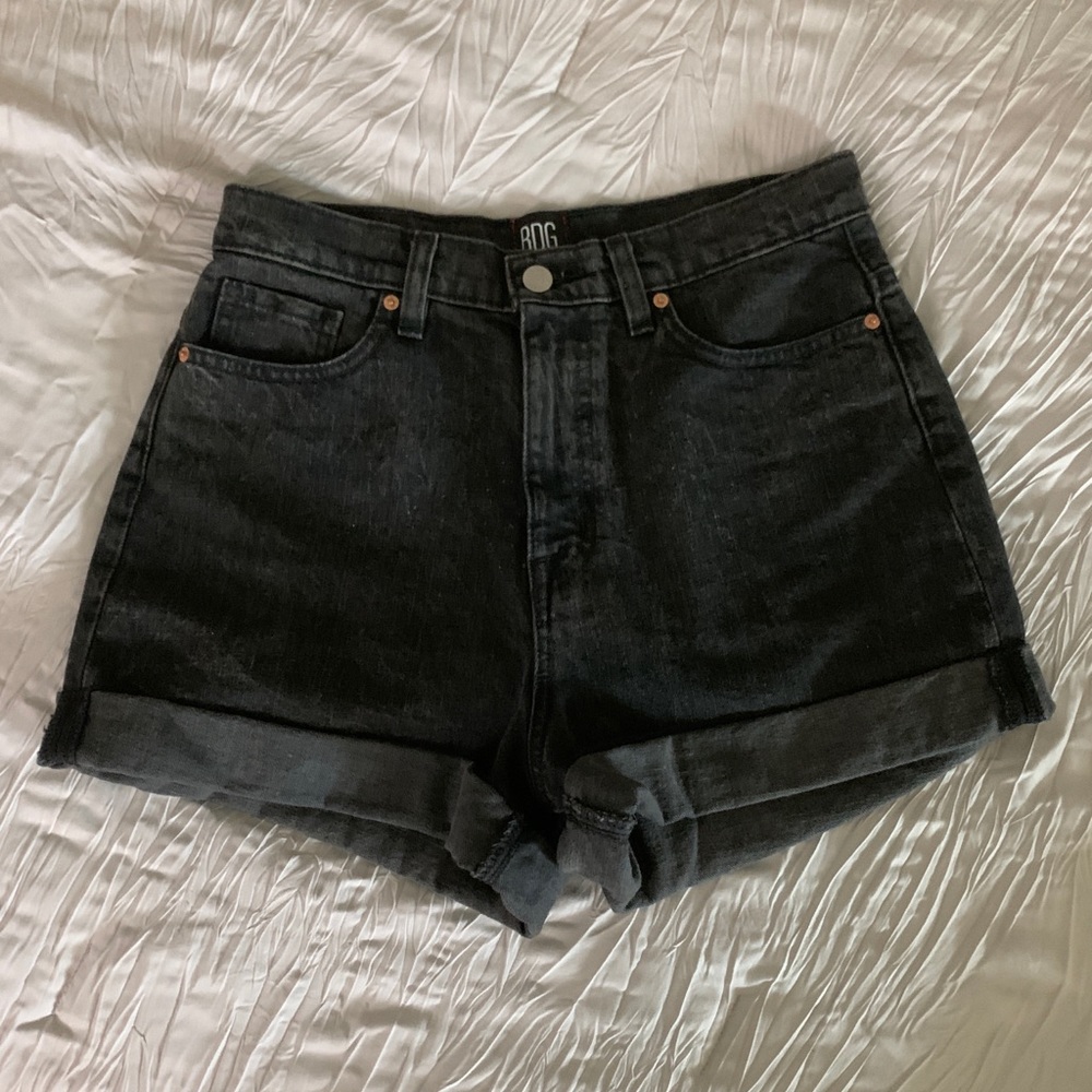 BDG Mom Jean Shorts